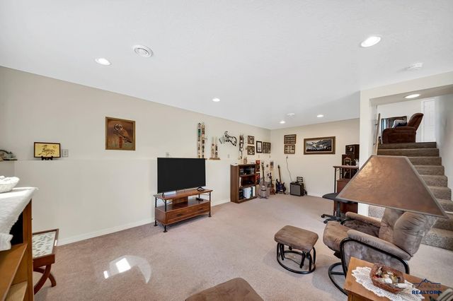 9310 ASTORIA LN, Summerset, SD 57718