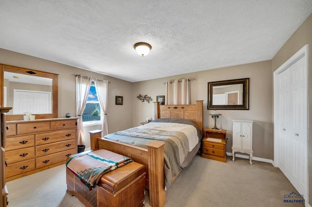 9310 ASTORIA LN, Summerset, SD 57718