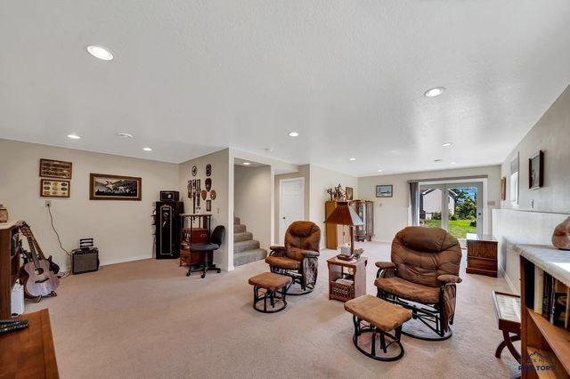 9310 ASTORIA LN, Summerset, SD 57718