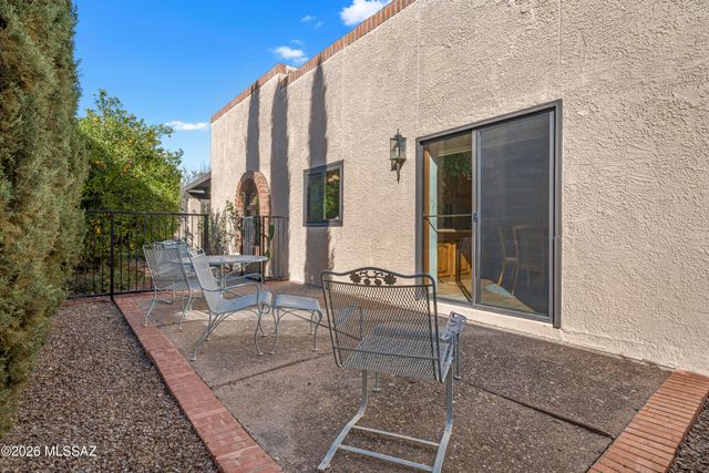 5561 E Sutler Lane, Tucson, AZ 85712