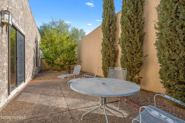 5561 E Sutler Lane, Tucson, AZ 85712