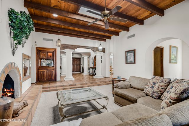 5561 E Sutler Lane, Tucson, AZ 85712