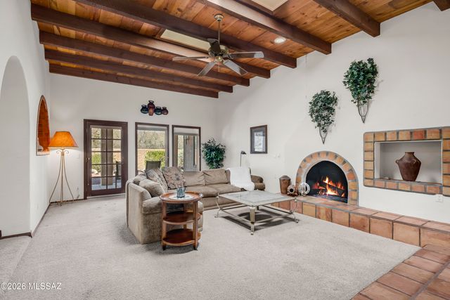 5561 E Sutler Lane, Tucson, AZ 85712