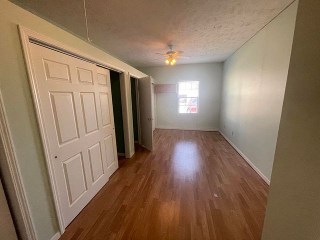 802 S JEFFERSON ST, Centralia, MO 65240