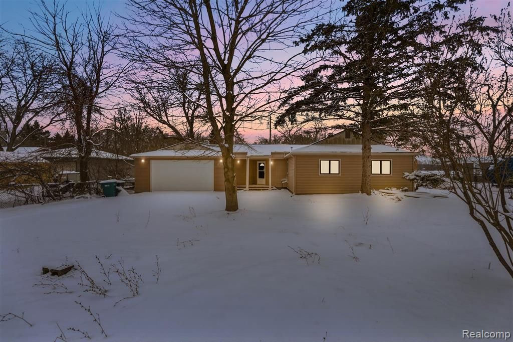 11341 Ember, Davisburg, MI 48350