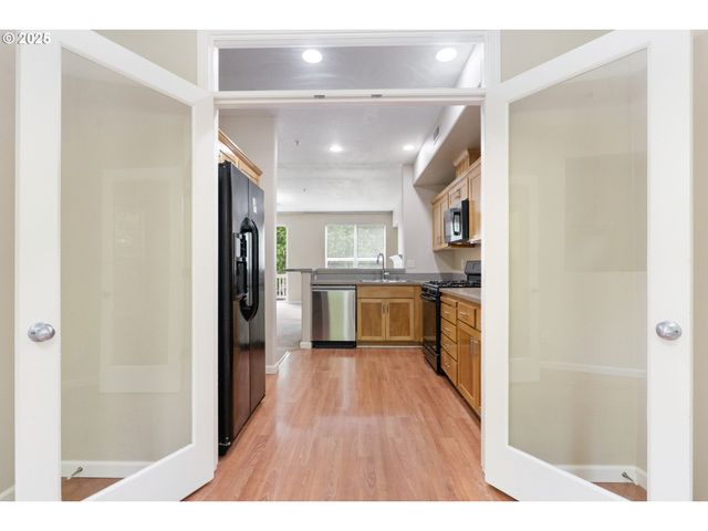 10275 Nw WILSHIRE Ln, Portland, OR 97229