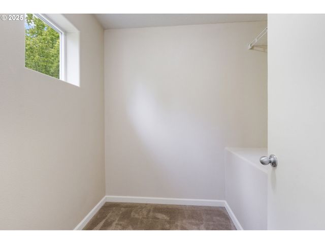 10275 Nw WILSHIRE Ln, Portland, OR 97229