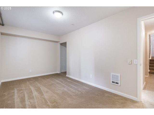 10275 Nw WILSHIRE Ln, Portland, OR 97229