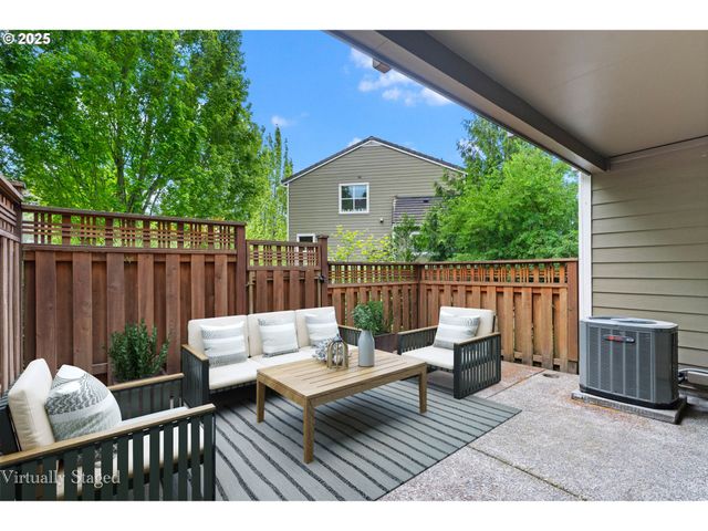 10275 Nw WILSHIRE Ln, Portland, OR 97229