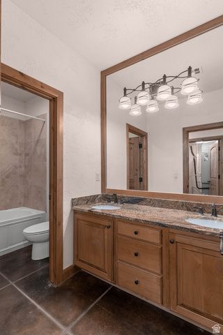 2464 E GRANITE WAY, St. George, UT 84790