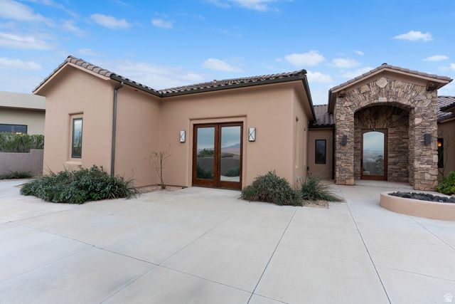 2464 E GRANITE WAY, St. George, UT 84790