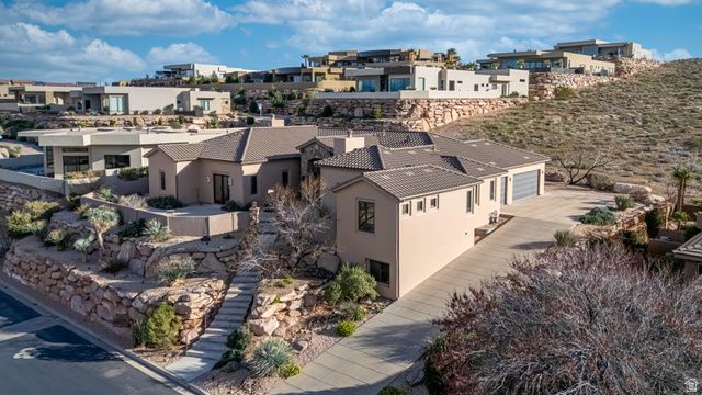 2464 E GRANITE WAY, St. George, UT 84790