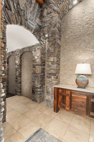 2464 E GRANITE WAY, St. George, UT 84790