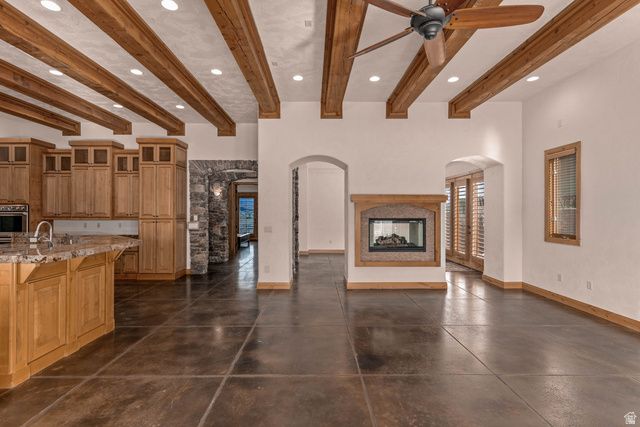 2464 E GRANITE WAY, St. George, UT 84790