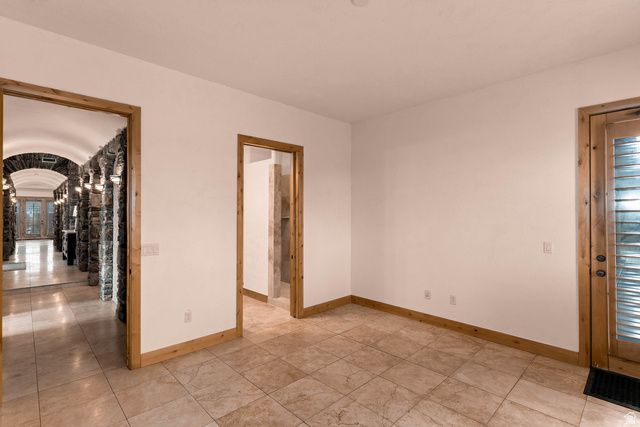 2464 E GRANITE WAY, St. George, UT 84790