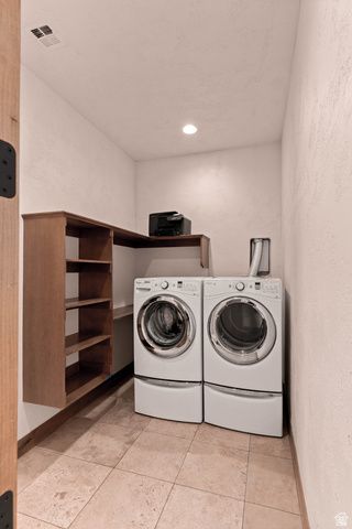 2464 E GRANITE WAY, St. George, UT 84790