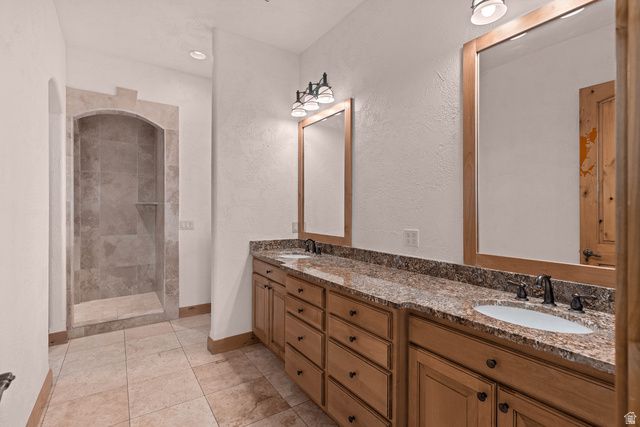 2464 E GRANITE WAY, St. George, UT 84790