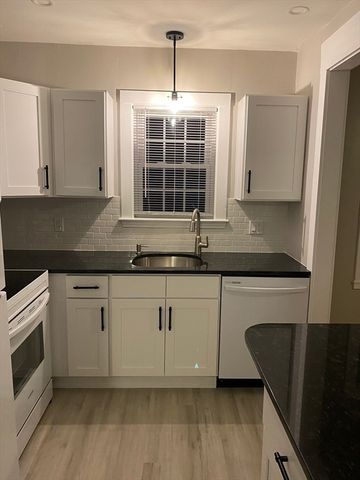 91 Main 2W, Easton, MA 02356