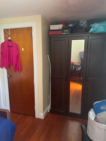 95 Augustine St, Brockton, MA 02301