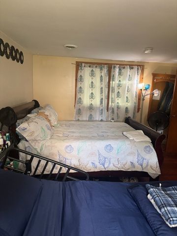 95 Augustine St, Brockton, MA 02301