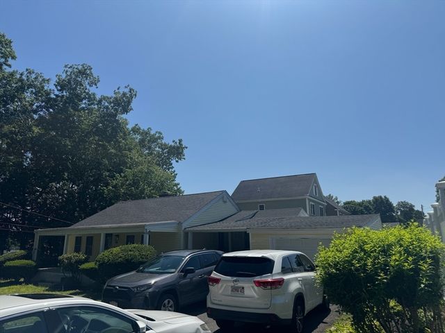 95 Augustine St, Brockton, MA 02301