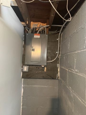 95 Augustine St, Brockton, MA 02301