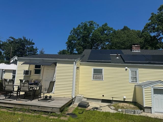 95 Augustine St, Brockton, MA 02301