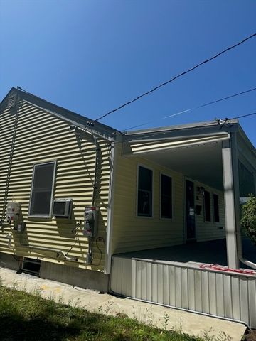 95 Augustine St, Brockton, MA 02301