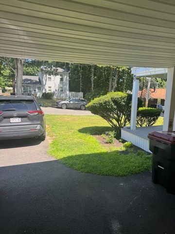 95 Augustine St, Brockton, MA 02301