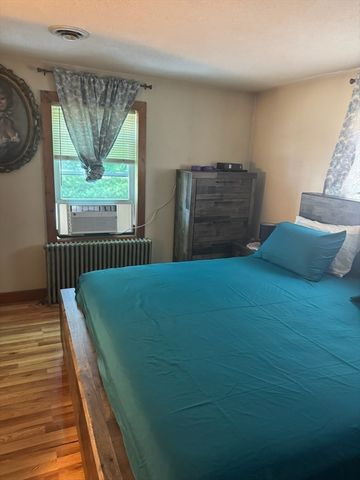 95 Augustine St, Brockton, MA 02301