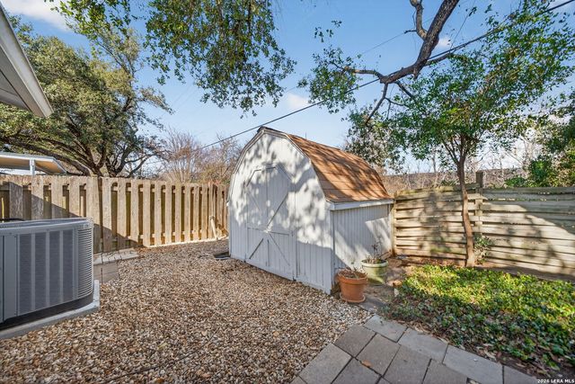 1202 Silverway, San Antonio, TX 78251