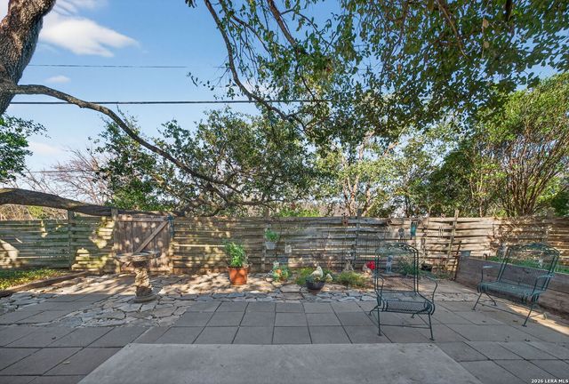 1202 Silverway, San Antonio, TX 78251