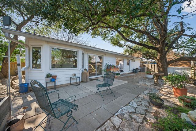 1202 Silverway, San Antonio, TX 78251