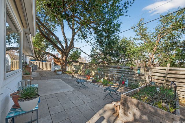 1202 Silverway, San Antonio, TX 78251