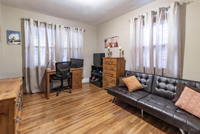 2906 Woodrow Avenue, Cincinnati, OH 45211