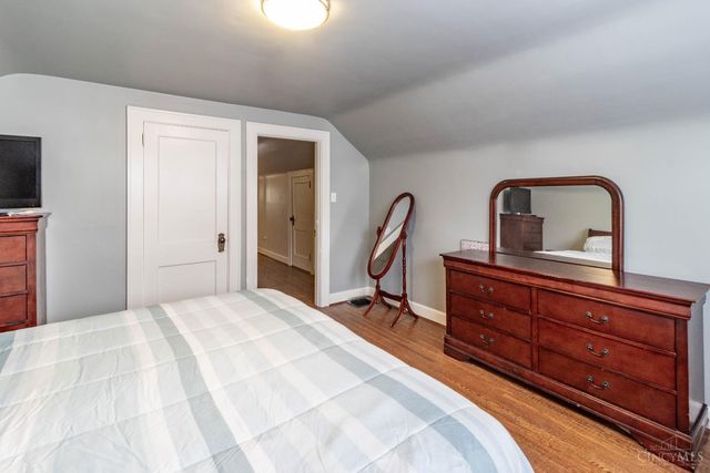 2906 Woodrow Avenue, Cincinnati, OH 45211