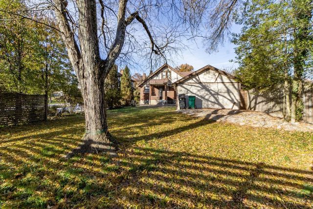 2906 Woodrow Avenue, Cincinnati, OH 45211