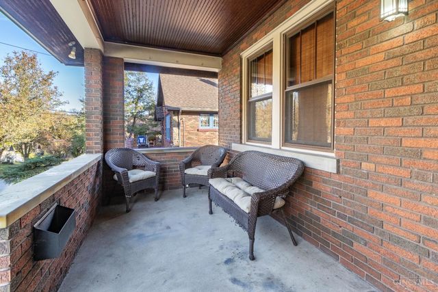 2906 Woodrow Avenue, Cincinnati, OH 45211