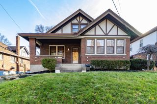 2906 Woodrow Avenue, Cincinnati, OH 45211