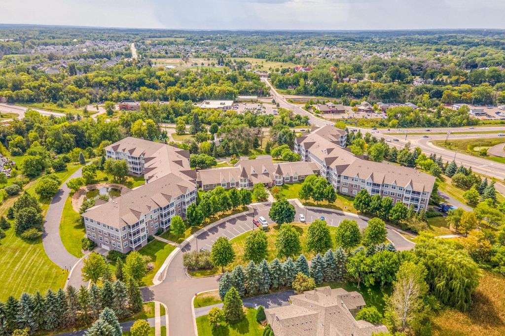 100 Clydesdale Trail 127, Medina, MN 55340 — photo 4