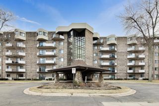 1275 E Baldwin Lane 506, Palatine, IL 60074