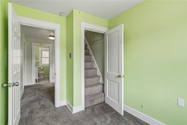 1129 Woodbourne Ave, Brookline, PA 15226