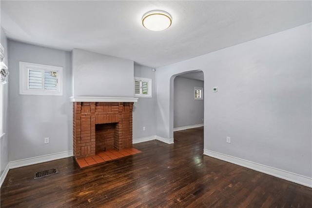 1129 Woodbourne Ave, Brookline, PA 15226