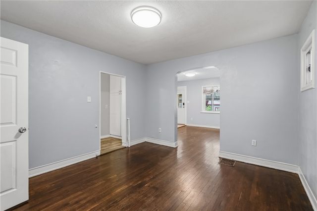 1129 Woodbourne Ave, Brookline, PA 15226