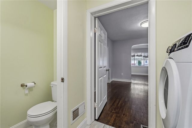 1129 Woodbourne Ave, Brookline, PA 15226
