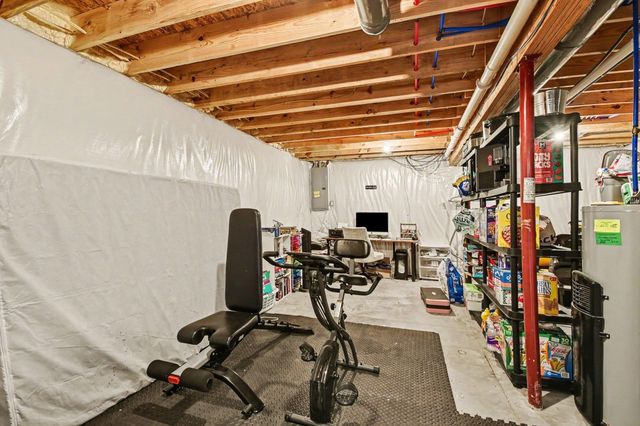 173 Crystal Court, Alma, MI 48801