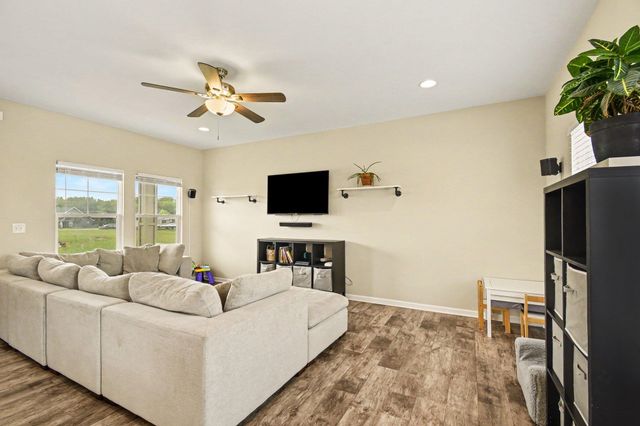 173 Crystal Court, Alma, MI 48801