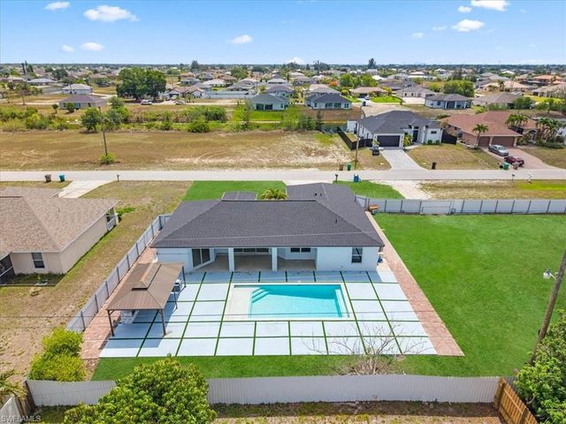 1900 NE 1st AVE, Cape Coral, FL 33909