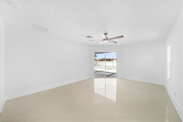 1900 NE 1st AVE, Cape Coral, FL 33909