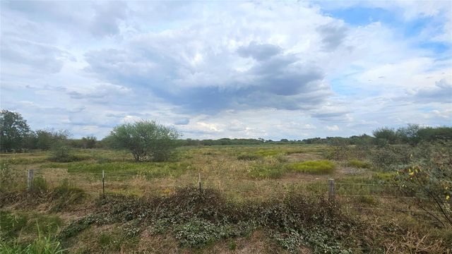 11346 E Ueckert Road, Bellville, TX 77418
